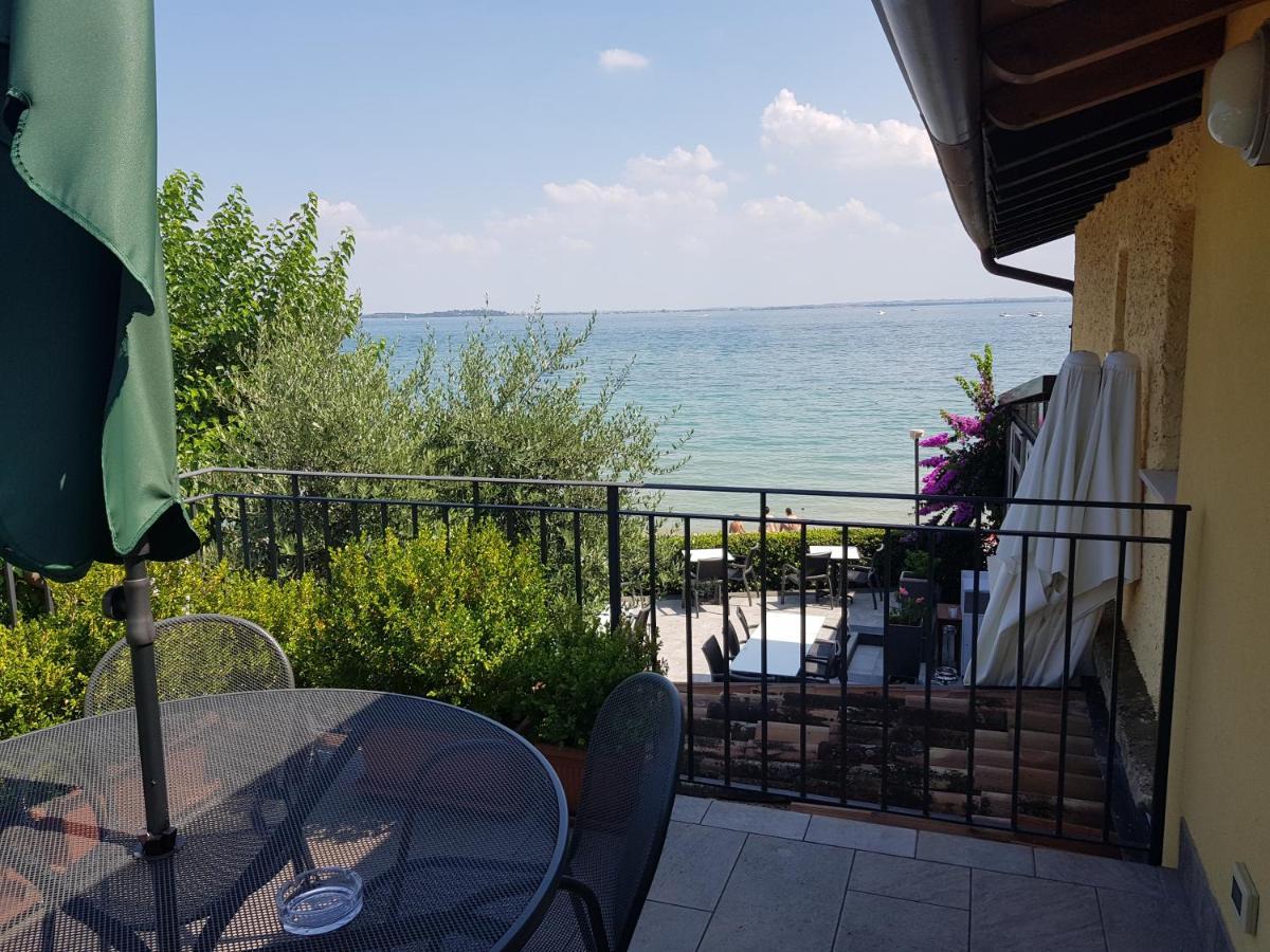 Graziosa Al Porto Villa Moniga del Garda Exterior foto